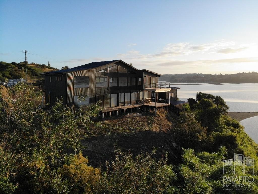 Casa en primera línea y bajada a Playa - Sector Ten Ten